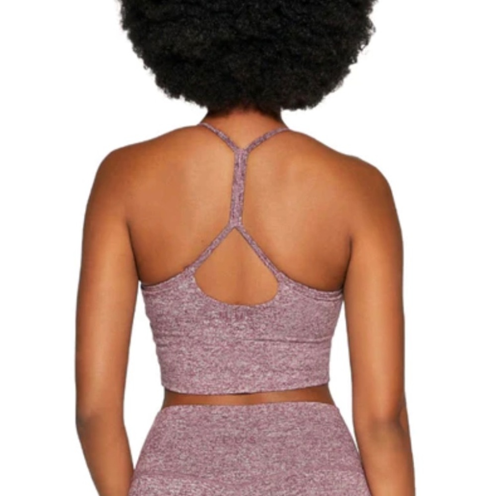 ILUS workout crop top